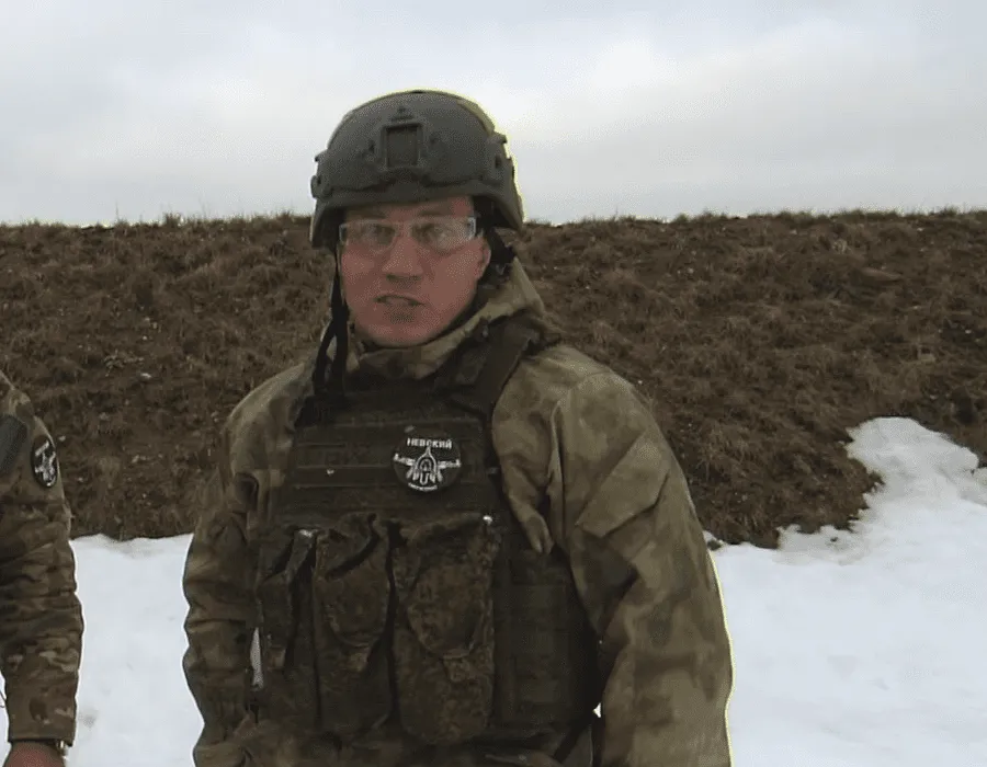 Артём Тарасов Артём Тарасов в военной форме